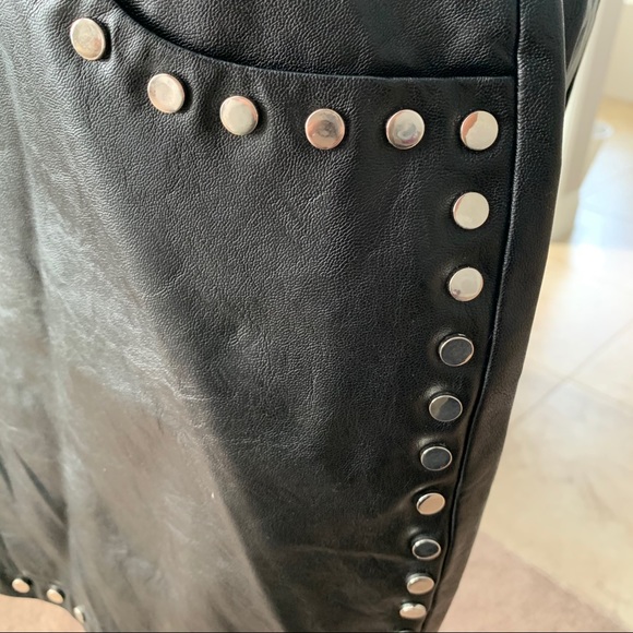 NWT Forever 21 Faux leather studded skirt large - Picture 6 of 10